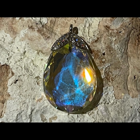 Vintage Swarovski Crystal Pendant - handmade - Picture 4 of 9